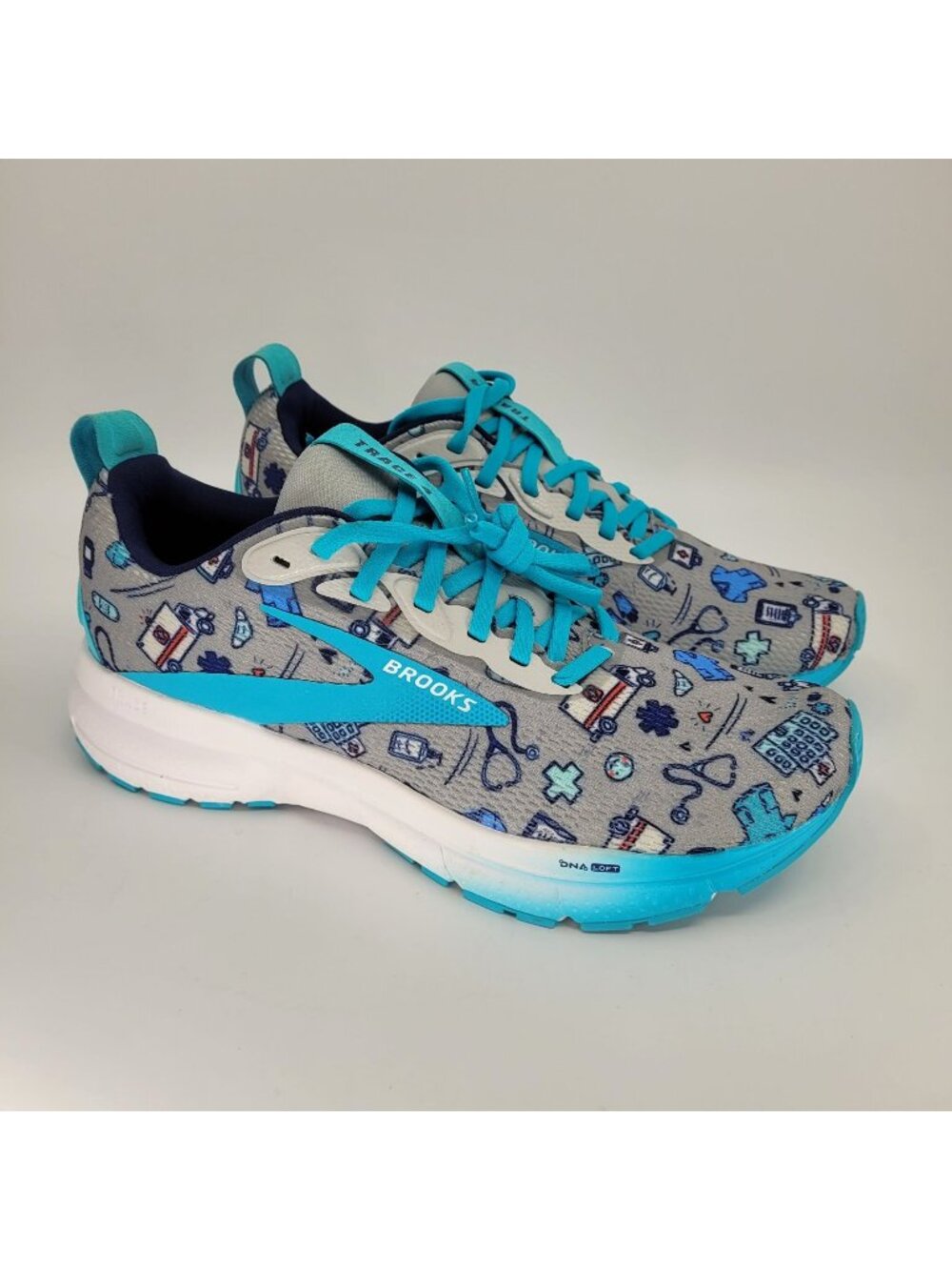Brooks Trace 4 Hero Pack Grey Blue Women’s Size 8 1204411B052 New NO BOX